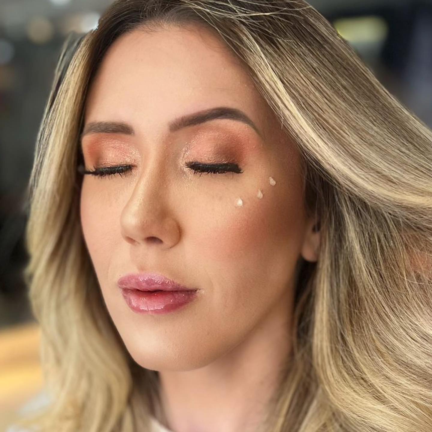 Maquiagem e Penteado